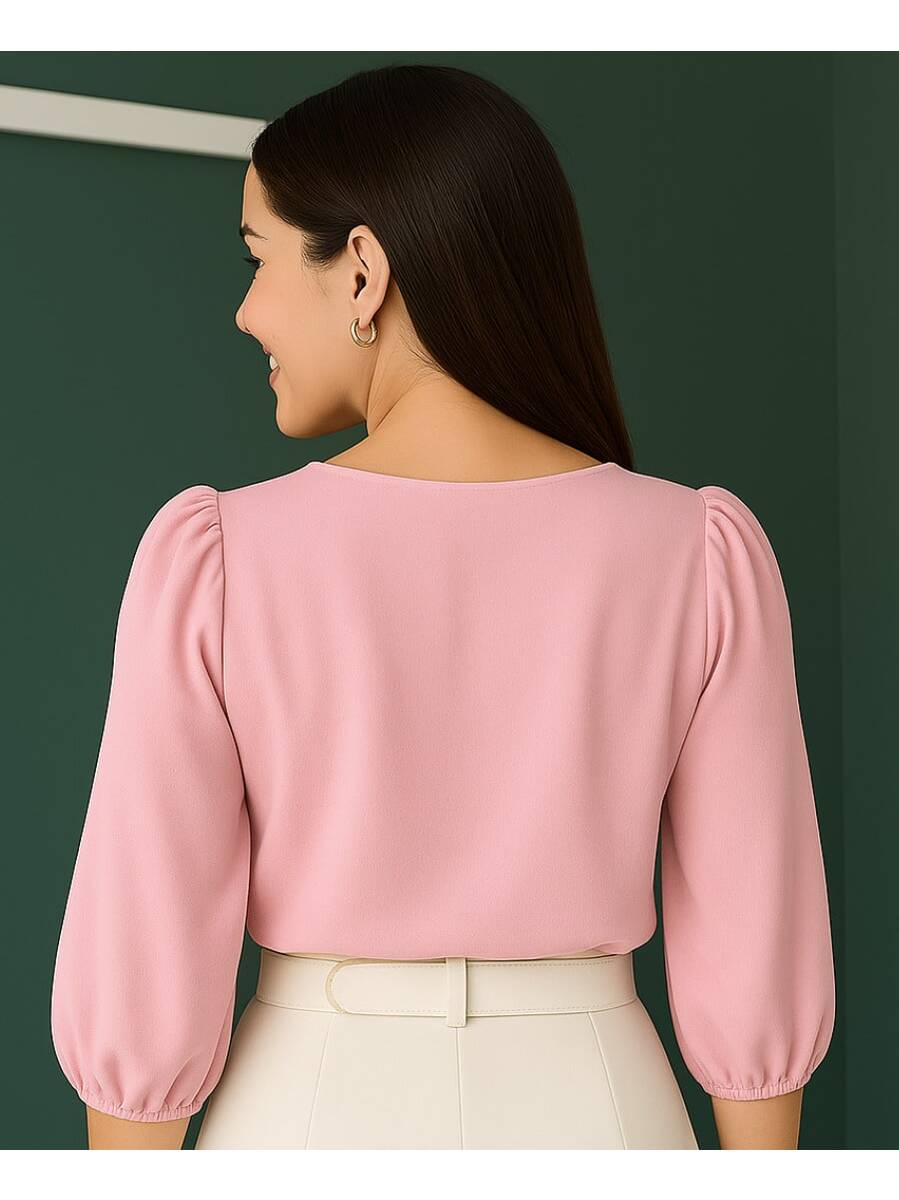 Blusa Crepe Duna Feminina com Manga 3/4 Bufante Plus Size e Slim